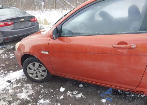 2010 Hyundai Accent Gs from USA, damaged, VIN KMHCM3AC8AU149547